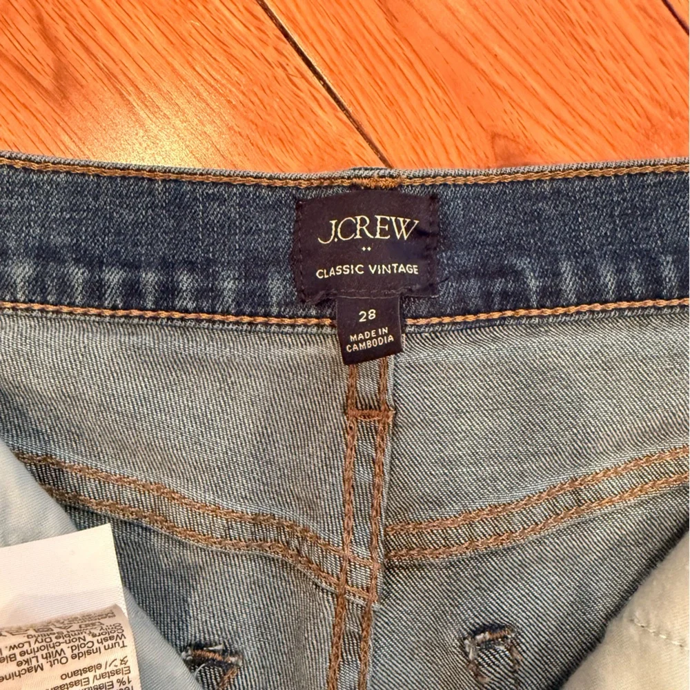 J. Crew Classic Vintage Jeans in All-Day Stretch - Picture 4 of 4